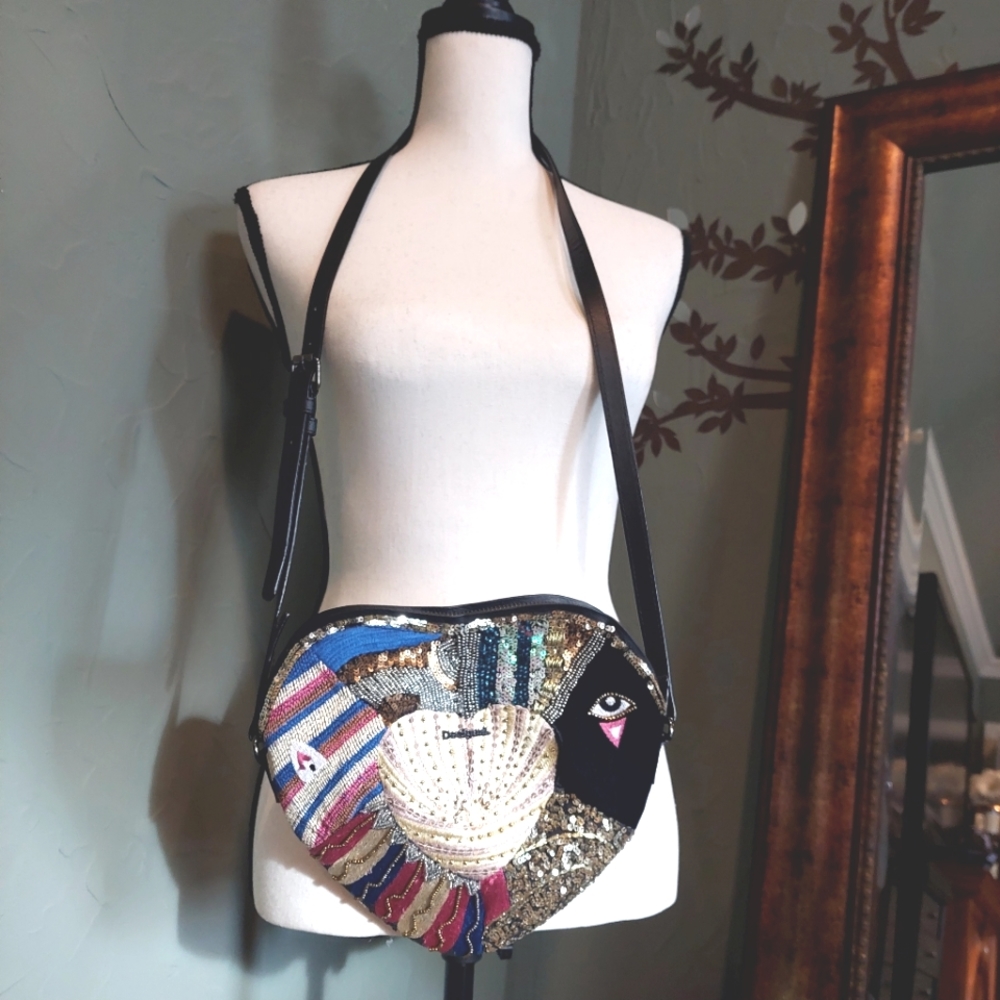Artsy Crossbody bag
